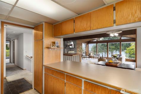 5046 NW Lakeness Road Poulsbo WA 98370