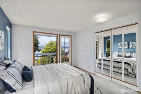 5046 NW Lakeness Road Poulsbo WA 98370