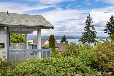 5046 NW Lakeness Road Poulsbo WA 98370