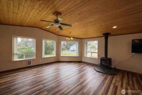 329 Sextans Avenue SW Ocean Shores WA 98569