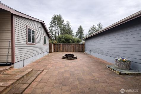 329 Sextans Avenue SW Ocean Shores WA 98569