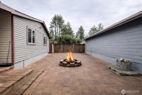 329 Sextans Avenue SW Ocean Shores WA 98569