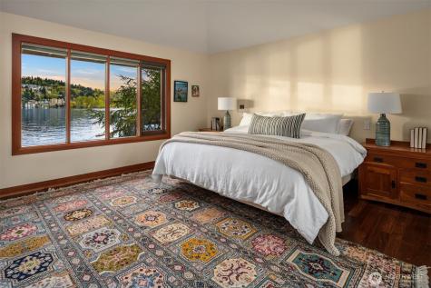 2095 Rose Point Lane Kirkland WA 98033