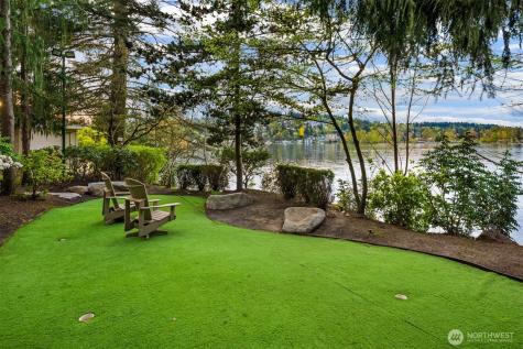 2095 Rose Point Lane Kirkland WA 98033