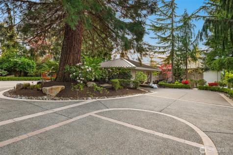 2095 Rose Point Lane Kirkland WA 98033
