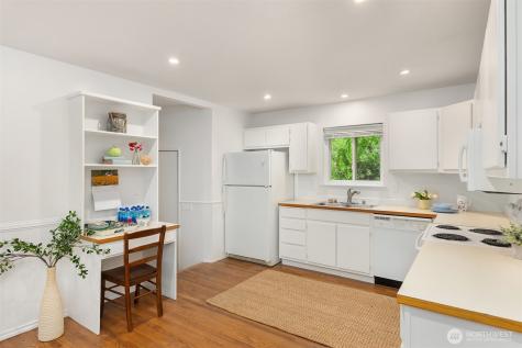 11312 Westwind Court NE Bainbridge Island WA 98110