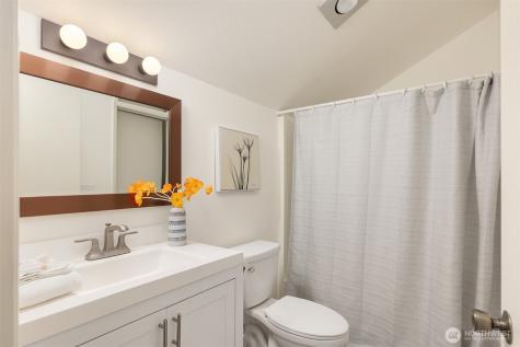 11312 Westwind Court NE Bainbridge Island WA 98110