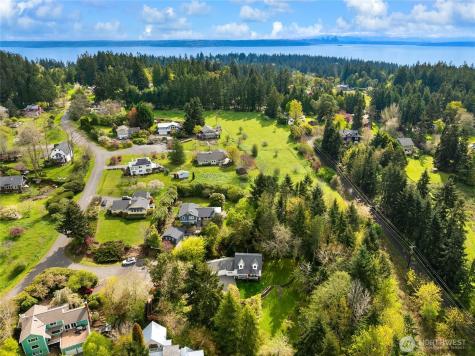 11312 Westwind Court NE Bainbridge Island WA 98110