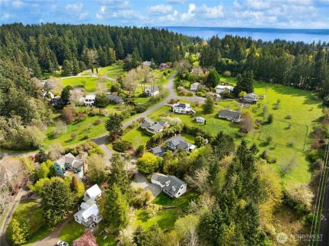 11312 Westwind Court NE Bainbridge Island WA 98110