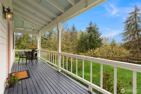11312 Westwind Court NE Bainbridge Island WA 98110