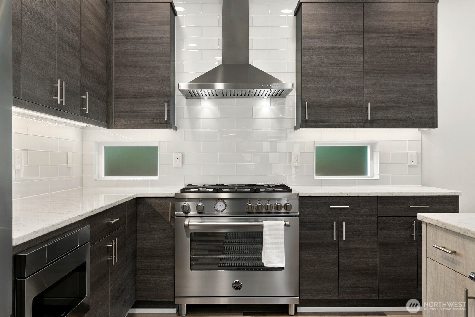2627 SW 100th Street Seattle WA 98146