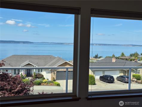 276 Grandview Avenue Camano Island WA 98282