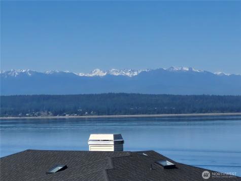 276 Grandview Avenue Camano Island WA 98282