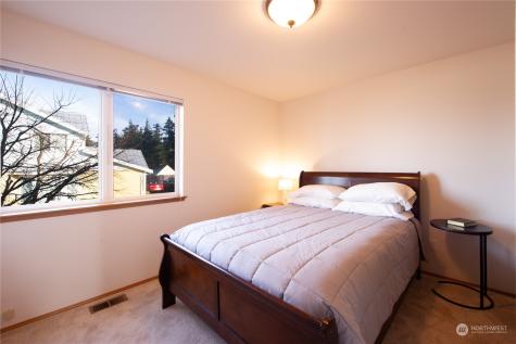 276 Grandview Avenue Camano Island WA 98282
