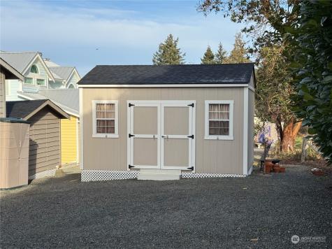 276 Grandview Avenue Camano Island WA 98282
