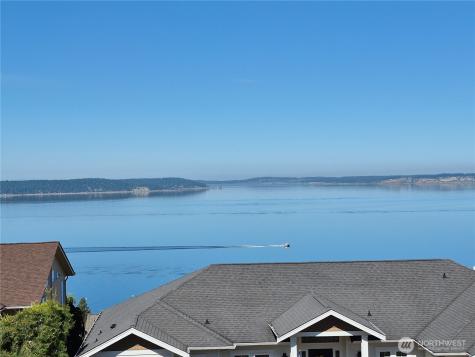 276 Grandview Avenue Camano Island WA 98282