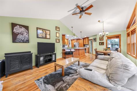 1660 Eastwood Way Lynden WA 98264