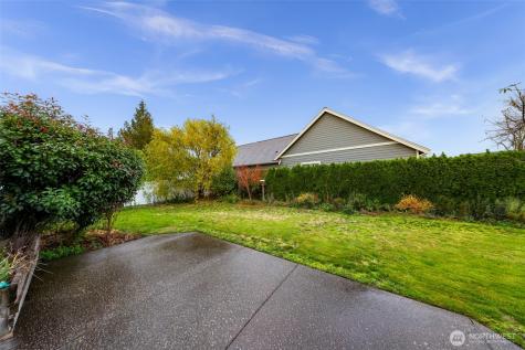 1660 Eastwood Way Lynden WA 98264