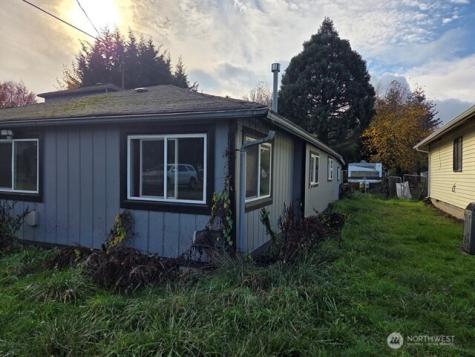 3327 Pennsylvania Street Longview WA 98632