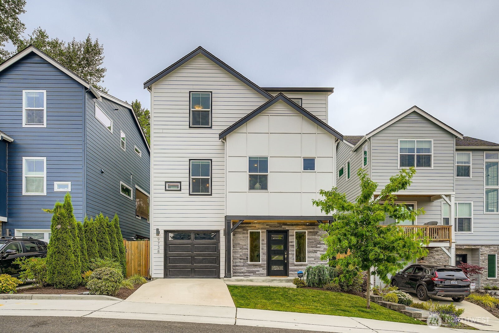 9738 Lindsay Place S Seattle WA 98118