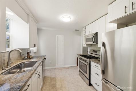 9416 5th Avenue NE Seattle WA 98115