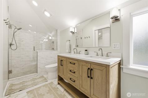9416 5th Avenue NE Seattle WA 98115