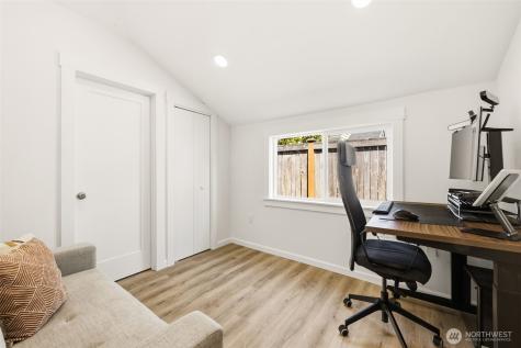 9416 5th Avenue NE Seattle WA 98115