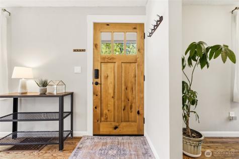 9416 5th Avenue NE Seattle WA 98115