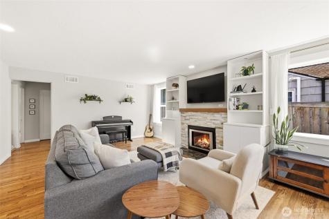 9416 5th Avenue NE Seattle WA 98115
