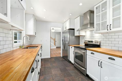 6311 216th Street SE Woodinville WA 98072
