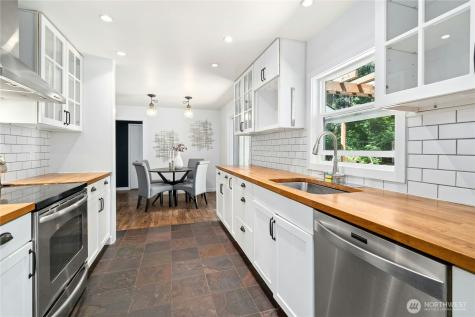 6311 216th Street SE Woodinville WA 98072