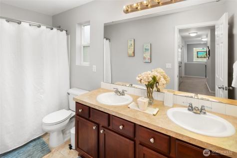 24007 42nd Avenue SE Bothell WA 98021