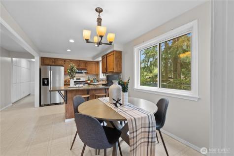 10833 32nd Drive SE Everett WA 98208