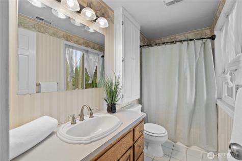 10833 32nd Drive SE Everett WA 98208
