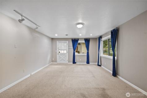10833 32nd Drive SE Everett WA 98208