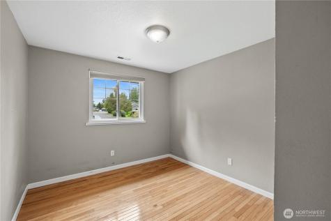 10833 32nd Drive SE Everett WA 98208