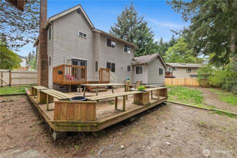 10833 32nd Drive SE Everett WA 98208