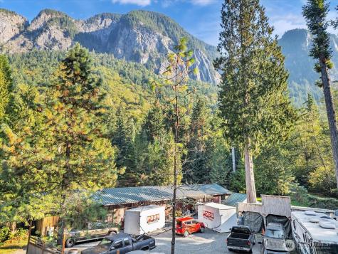 7822 Moon Valley Road SE North Bend WA 98045