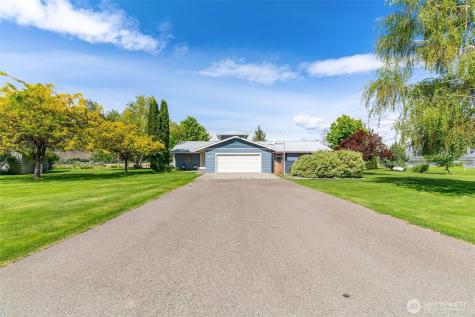 32 Midland Road Brewster WA 98813