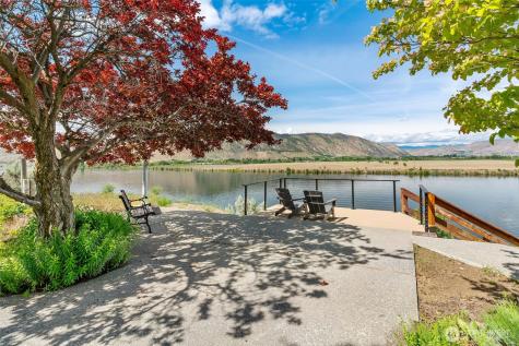32 Midland Road Brewster WA 98813