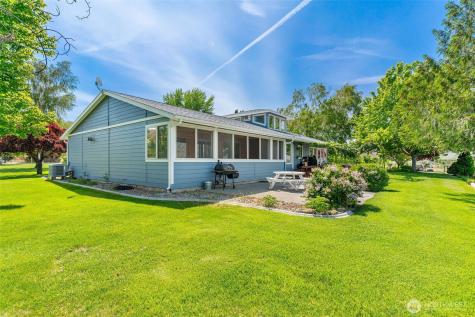 32 Midland Road Brewster WA 98813