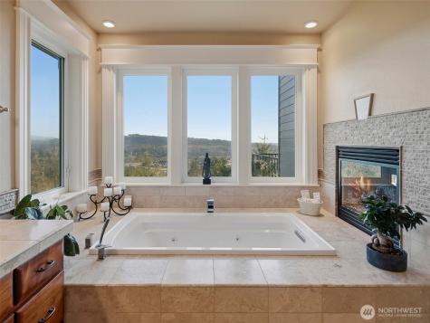 1330 Insel Road Woodland WA 98674