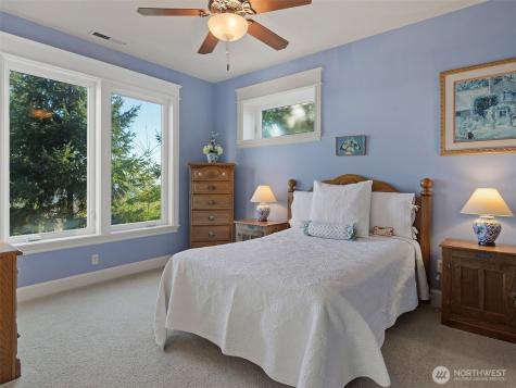 1330 Insel Road Woodland WA 98674
