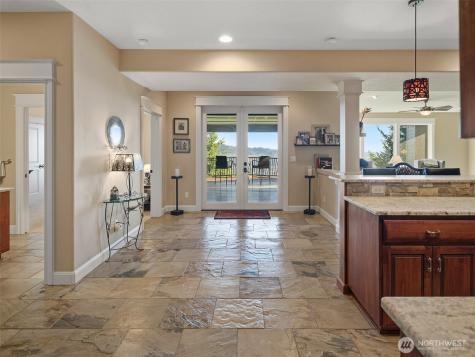 1330 Insel Road Woodland WA 98674