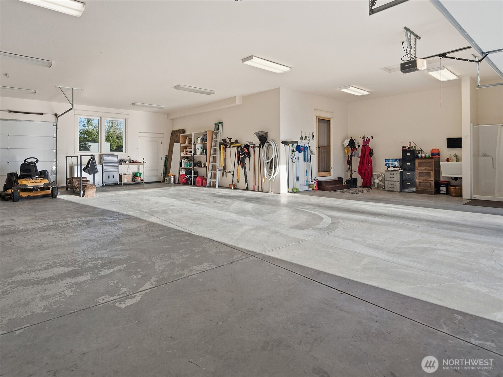 1330 Insel Road Woodland WA 98674