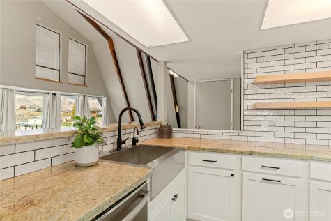 110 Bill Shaw Road Pateros WA 98846