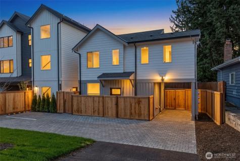 11013 Goodwin Way NE Seattle WA 98125