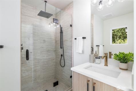 11013 Goodwin Way NE Seattle WA 98125