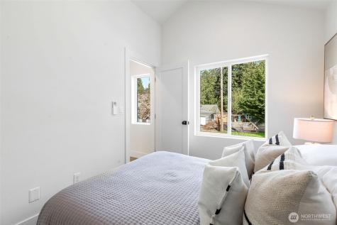 11013 Goodwin Way NE Seattle WA 98125