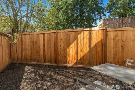 11013 Goodwin Way NE Seattle WA 98125